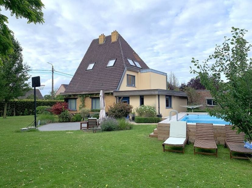 Maison à vendre
                    à 7730 Estaimpuis